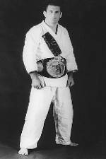 Watch Ralph Gracie Guide To MMA Fighting 9Movies