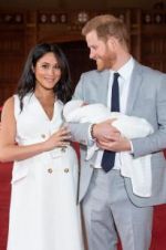 Watch Meghan & Harry: A Royal Baby Story 9Movies
