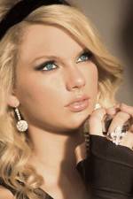 Watch Taylor Swift Speak Now: Thanksgiving Special 9Movies