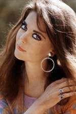 Watch Natalie Wood: Hollywood\'s Child 9Movies